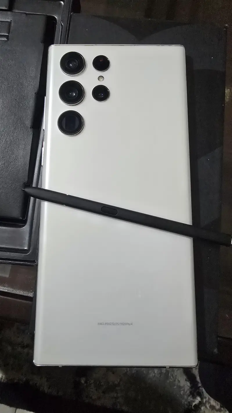 Samsung Galaxy S22 Ultra 5G | 12GB RAM 256GB | 9/10 Condition |