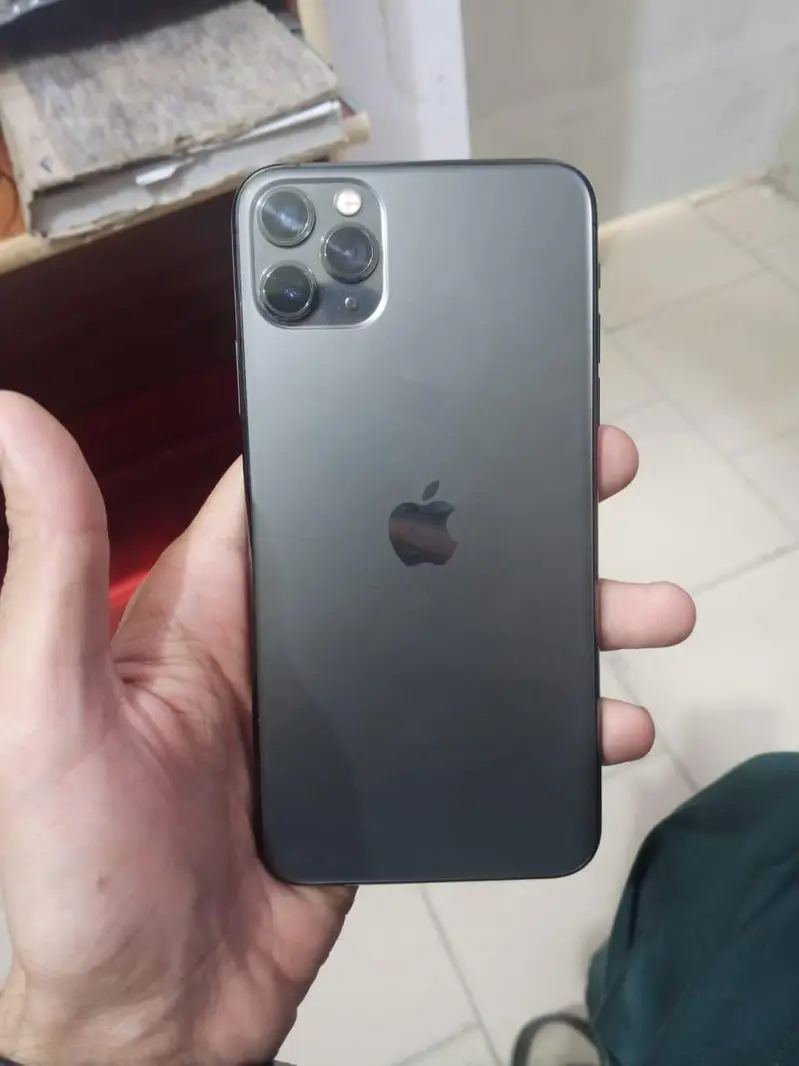 iPhone 11 Pro Max 64GB | Water Pack | 88% Battery | Original