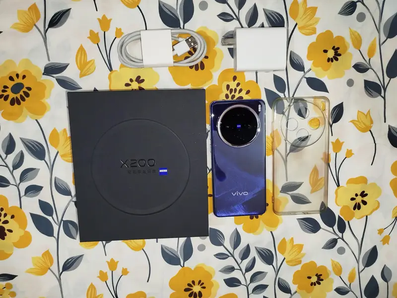 Vivo X200 Non PTA 12+512GB Complete Box